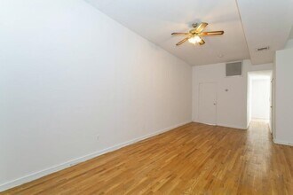 1036 Willow Ave in Hoboken, NJ - Building Photo - Building Photo