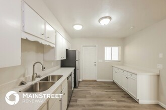 11502 N 20th Ave in Phoenix, AZ - Foto de edificio - Building Photo