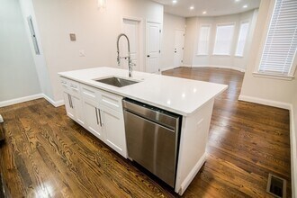 757 Washington St in Boston, MA - Building Photo - Building Photo