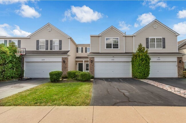 property at 1221 Courtland Cir
