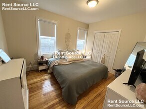 15 Sargent Ave, Unit 1 in Somerville, MA - Foto de edificio - Building Photo