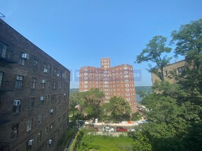 180 Pinehurst Avenue in New York, NY - Building Photo - Floor Plan