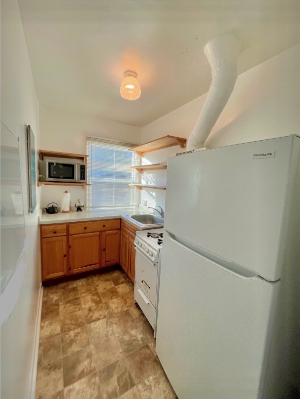 15012 Lemoli Ave in Gardena, CA - Building Photo - Building Photo