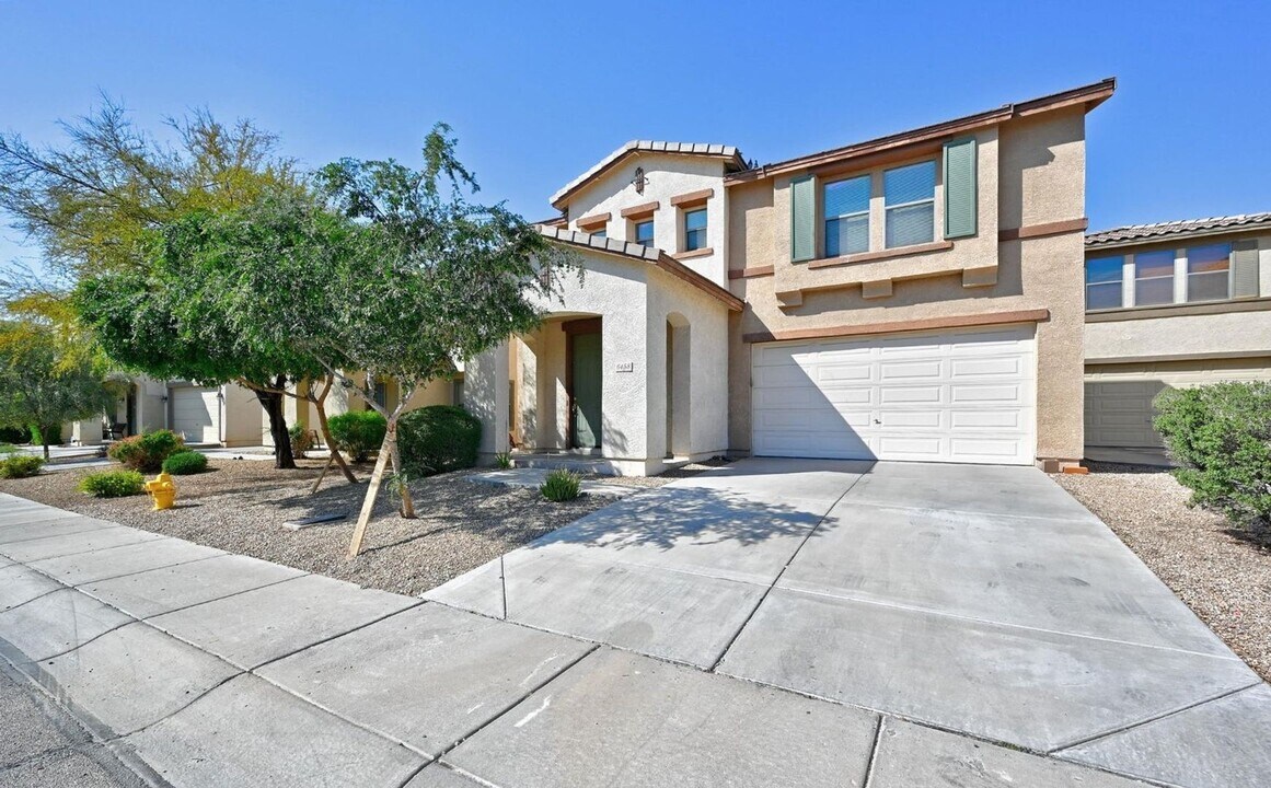 6458 W Diana Ave in Glendale, AZ - Building Photo