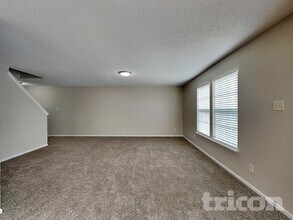 9017 Southernwood Way in Indianapolis, IN - Building Photo - Building Photo