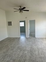 6314 Park Blvd N in Pinellas Park, FL - Building Photo