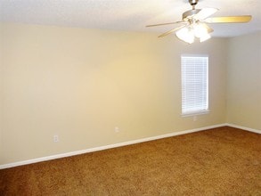 3011 Maple Leaf Dr in Moncks Corner, SC - Building Photo - Building Photo
