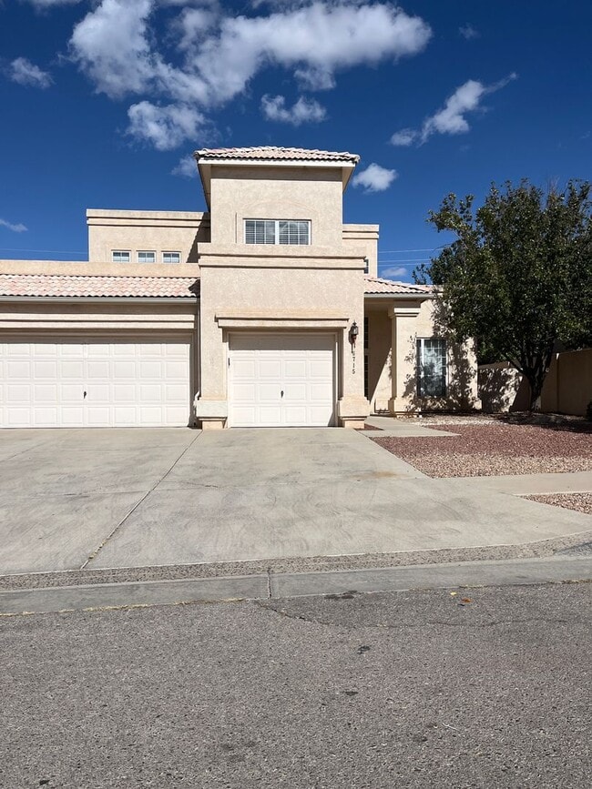 property at 6715 Tesoro Pl NE