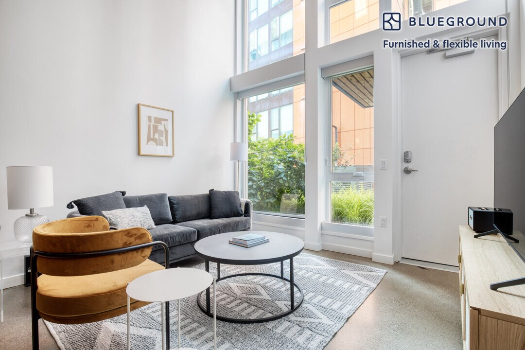 12288 NE 12th Ln-Unit -FL1-ID155 in Bellevue, WA - Building Photo