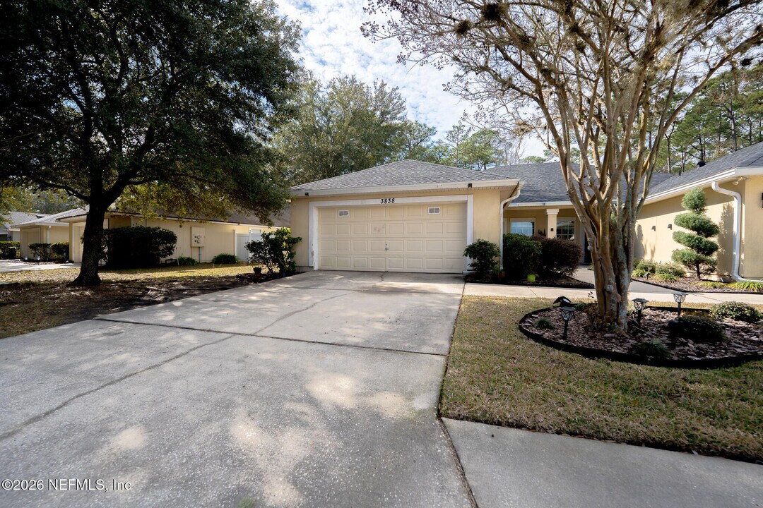 3838 Evan Samuel Drive in Jacksonville, FL - Building Photo