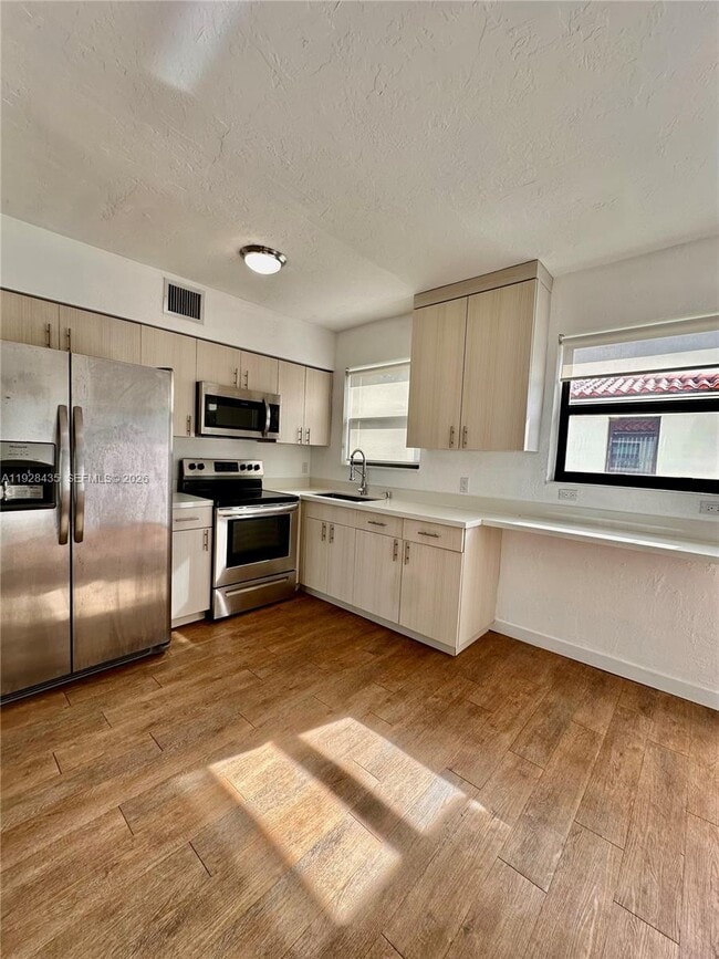 4204 SW 14th St in Miami, FL - Building Photo - Building Photo