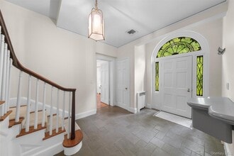 34123 Furnace Dock Rd in Cortlandt Manor, NY - Building Photo - Building Photo