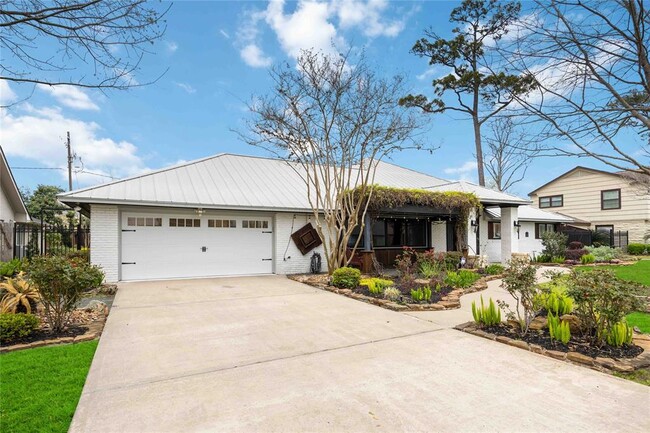 4031 Fernwood Dr in Houston, TX - Building Photo - Building Photo