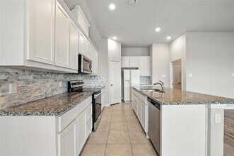 1413 Raleigh Path in Denton, TX - Building Photo - Building Photo