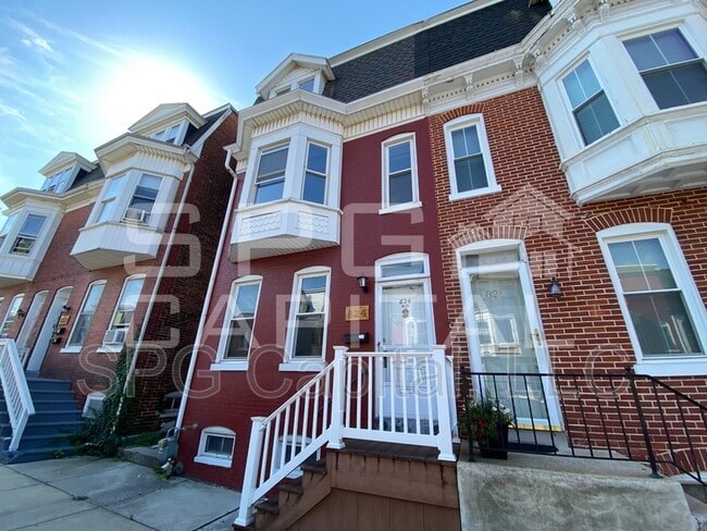 property at 824 W Princess St