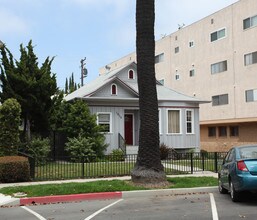 1615 E Appleton St in Long Beach, CA - Foto de edificio - Building Photo