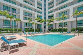 350 NE 24th St, Unit 613 in Miami, FL - Building Photo - Building Photo