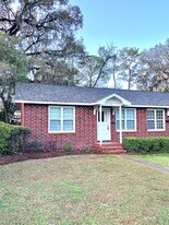 813 Baker St, Unit 813 in Tallahassee, FL - Building Photo