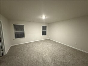 2044 Avalon Rdg in Conyers, GA - Foto de edificio - Building Photo