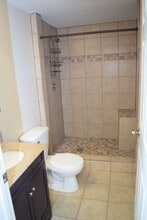 3427 6th Ave NE in Conover, NC - Building Photo - Building Photo