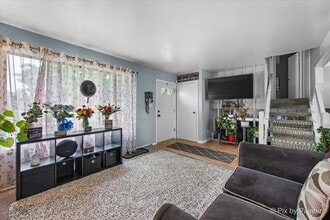 605 Dartmoor Dr in Crystal Lake, IL - Building Photo - Building Photo