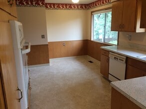 19265 SW Baseline Rd in Beaverton, OR - Building Photo - Building Photo