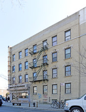 19-06 Ditmars Blvd in Astoria, NY - Building Photo - Building Photo