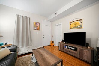 3340 S Carpenter St in Chicago, IL - Building Photo - Building Photo