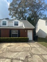 1350 Castelnau Ct in Tallahassee, FL - Building Photo