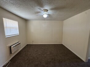 5909 East F M 40 in Lubbock, TX - Building Photo - Building Photo