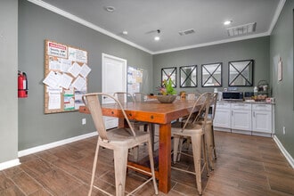 Trails at River Road (Boerne Creekside) in Boerne, TX - Foto de edificio - Building Photo