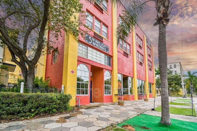 440 2nd St N in St. Petersburg, FL - Building Photo - Building Photo