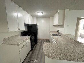 685 E Vista Chino, Unit 7 in Palm Springs, CA - Foto de edificio - Building Photo