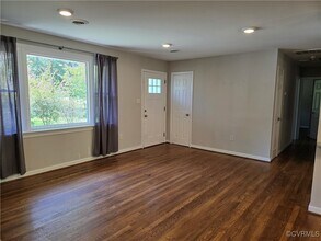 9302 Derbyshire Rd, Unit 203 in Richmond, VA - Building Photo - Building Photo