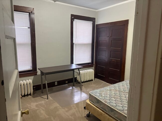 517 E State St in Ithaca, NY - Building Photo - Building Photo