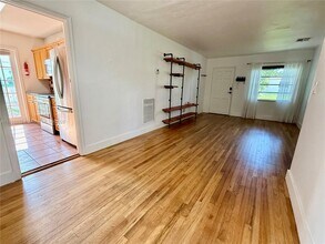 1102 NE 116th St in Biscayne Park, FL - Building Photo - Building Photo