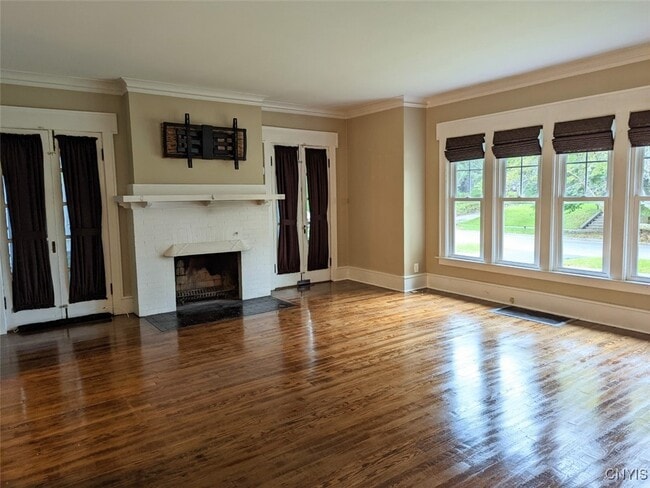 property at 141 Beverly Rd