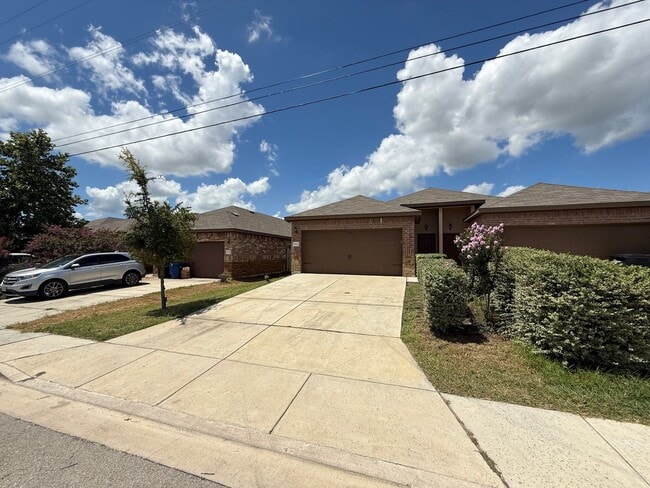 2530-2532-2532 Pahmeyer Rd in New Braunfels, TX - Building Photo - Building Photo
