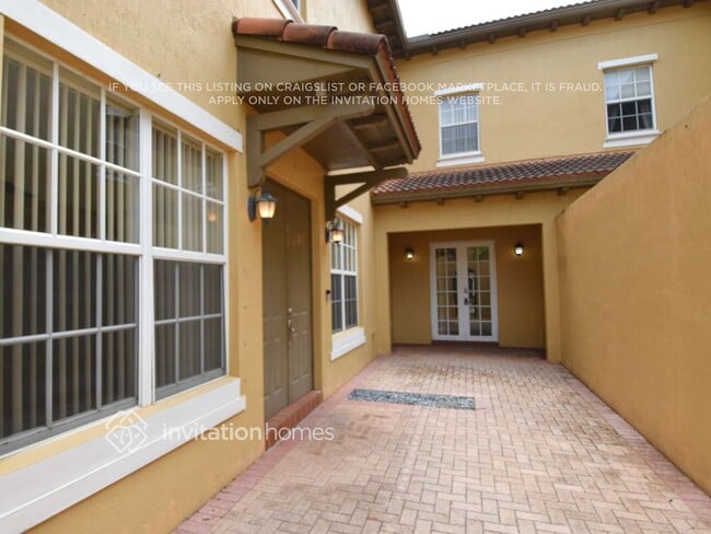 1025 SW 146th Terrace in Pembroke Pines, FL - Building Photo - Building Photo