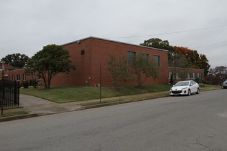 The West End Flats in Roanoke, VA - Building Photo - Building Photo