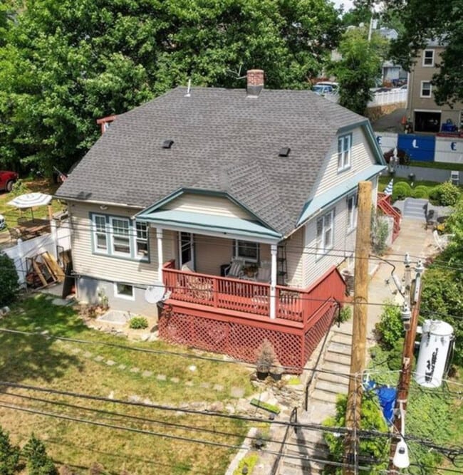 property at 2 Oak St