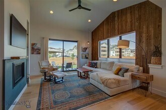 1415 Windrow Dr in Bozeman, MT - Building Photo - Building Photo