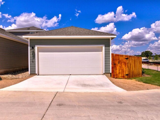 1776 Yaupon Grove Ln in Leander, TX - Building Photo - Building Photo