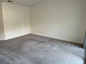 3010 Flint St in Union City, CA - Building Photo - Building Photo