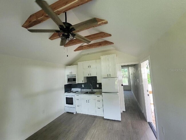 212 Broad St in Masaryktown, FL - Building Photo - Building Photo