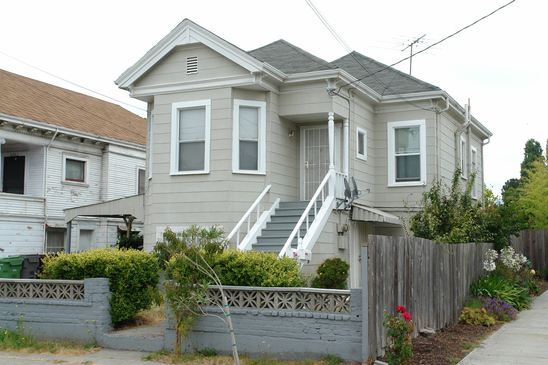 5848 Occidental St in Oakland, CA - Building Photo