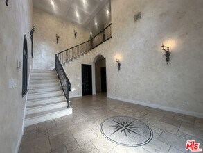 458 Flores St in Los Angeles, CA - Building Photo - Building Photo