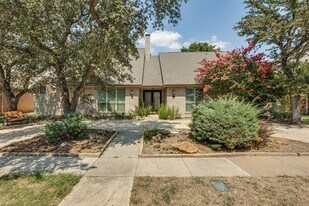 4517 Southgate Dr in Plano, TX - Building Photo