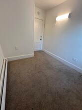 2171 12th St, Unit Left in Troy, NY - Foto de edificio - Building Photo