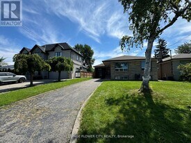 221 Acton Ave in Toronto, ON - Building Photo